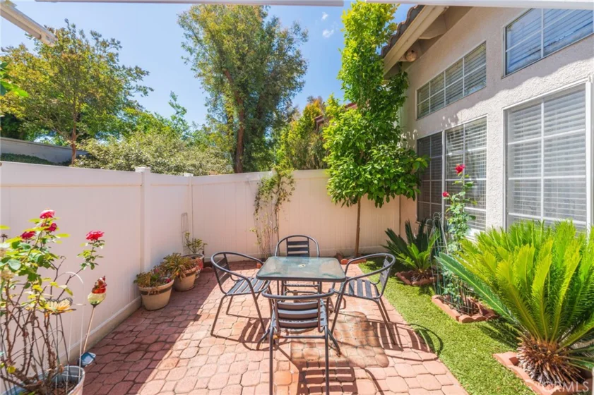 38 Carnation photo 28