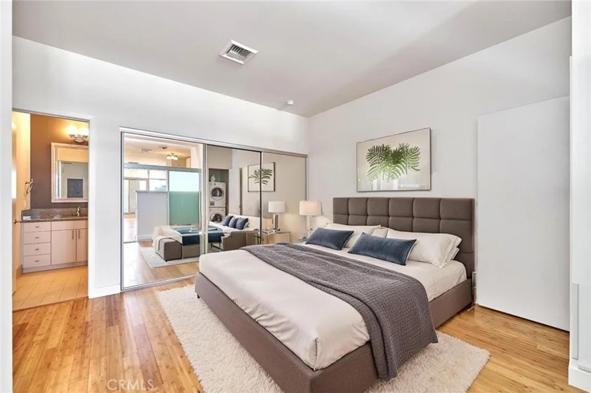 3810 Wilshire #1904 photo 13