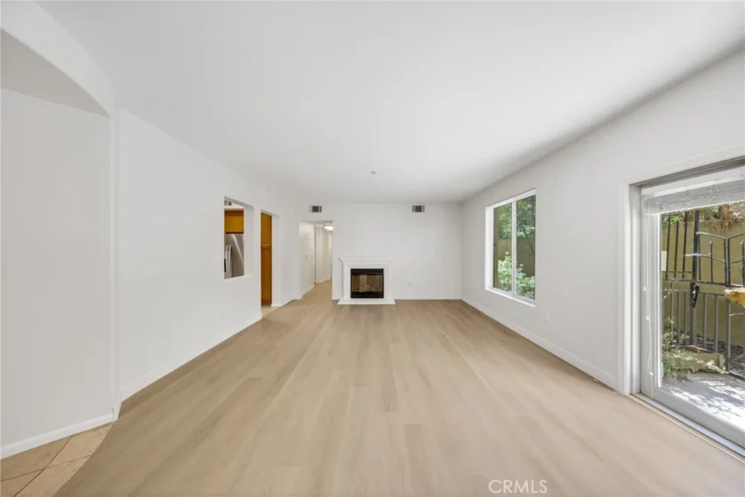 128 N Oak Knoll #111 photo 17