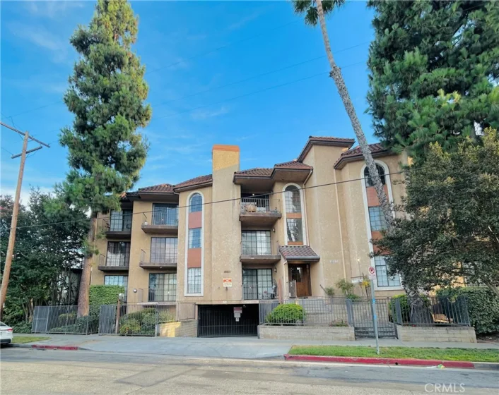 18600 Clark Street #306 photo 1