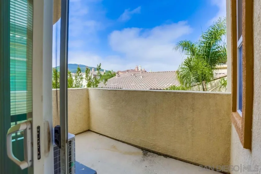 455 Almond Road photo 7