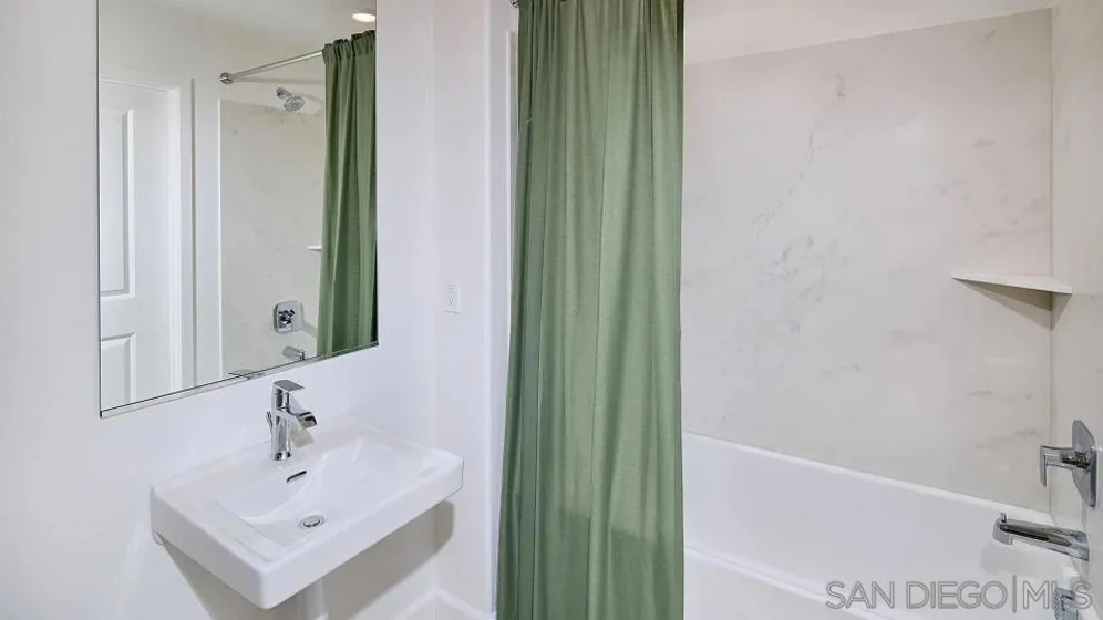 2705 Faye Drive photo 8