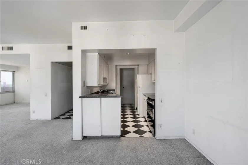 7135 Hollywood #1010 photo 12