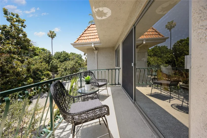 420 S Madison Avenue #301 photo 24