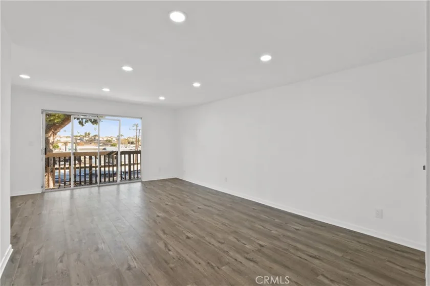730 N Eucalyptus Avenue #25 photo 3
