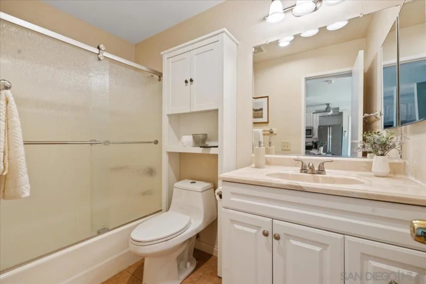 6350 Genesee Avenue ##115 photo 8
