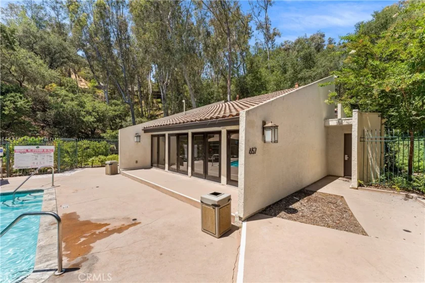 77 Barmore Court photo 38