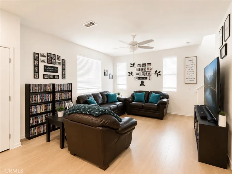 5491 Seacliff #113 photo 5