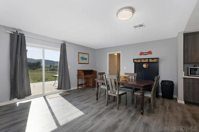 24567 Adams Avenue photo 11