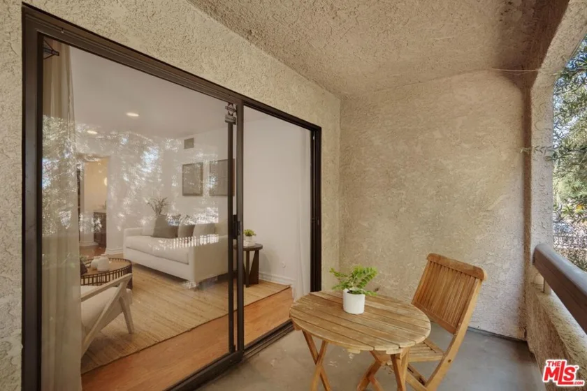 15231 Magnolia Boulevard #114 photo 4