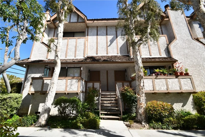 10346 Zelzah Avenue #2 photo 1