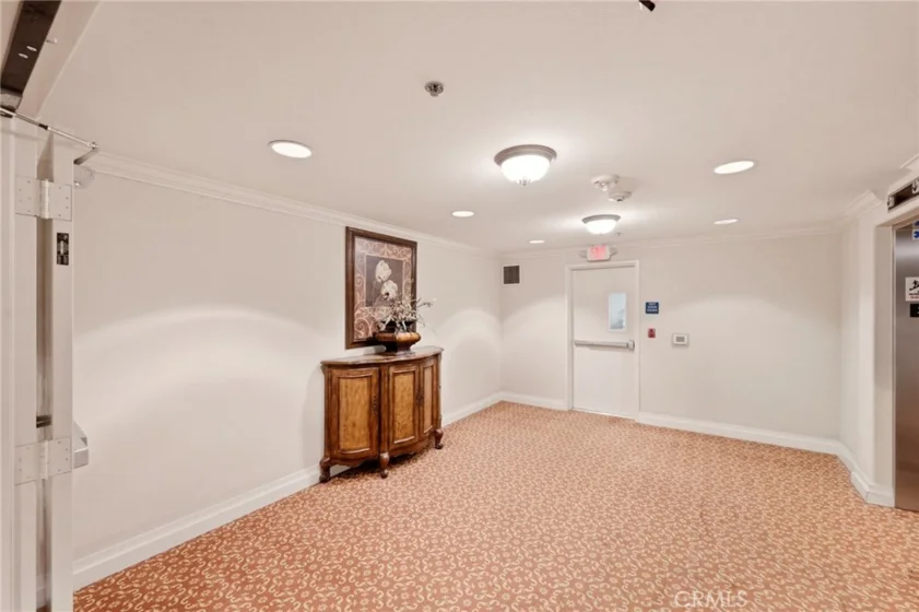 580 W Main Street #302 photo 7