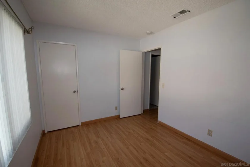 1415 Summit Drive photo 9