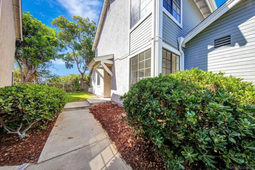 349 Windjammer Circle photo 3