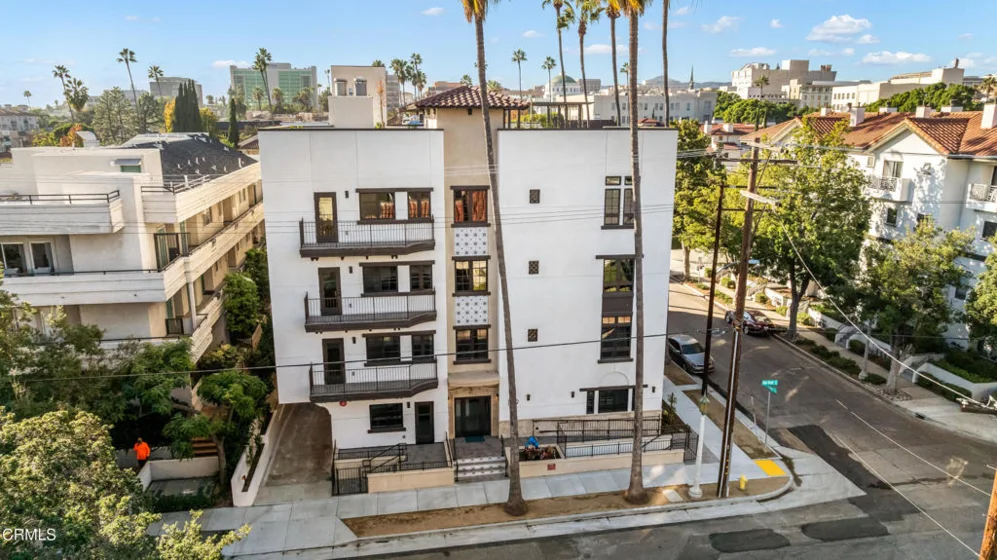139 S Oak Knoll Avenue #301 photo 27