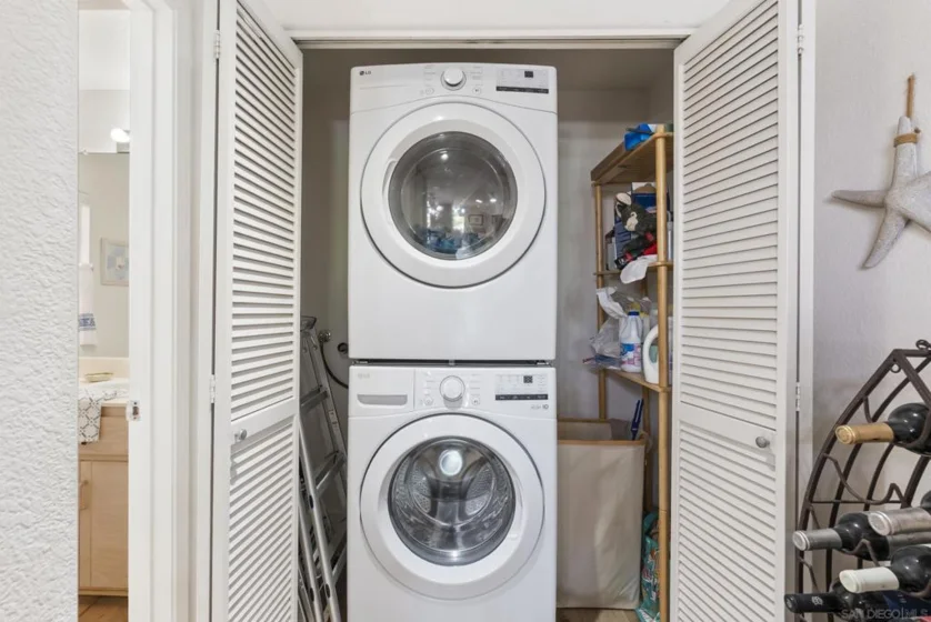 221 Donax Avenue #4 photo 33