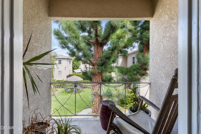 15234 Dickens Street #1/4 photo 18