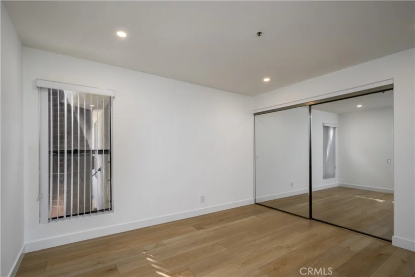 35 Linden photo 18
