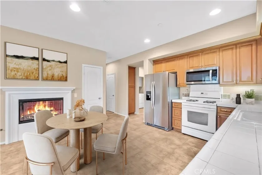 284 Tustin Field Drive photo 4