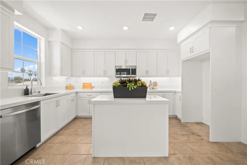 155 W La Palma Avenue #2 photo 13