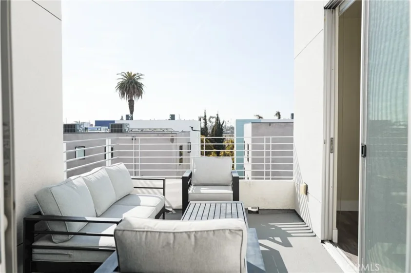 1101 S Harvard Boulevard #506 photo 18