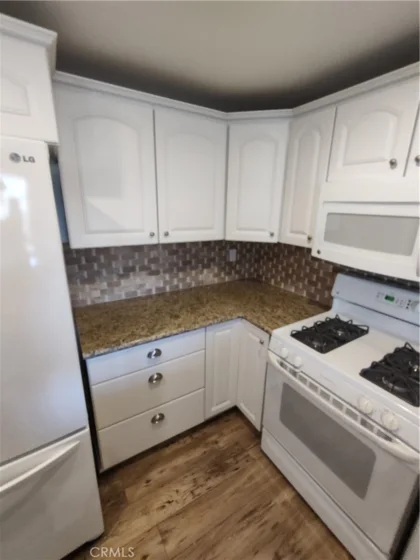 36 Woodleaf photo 11