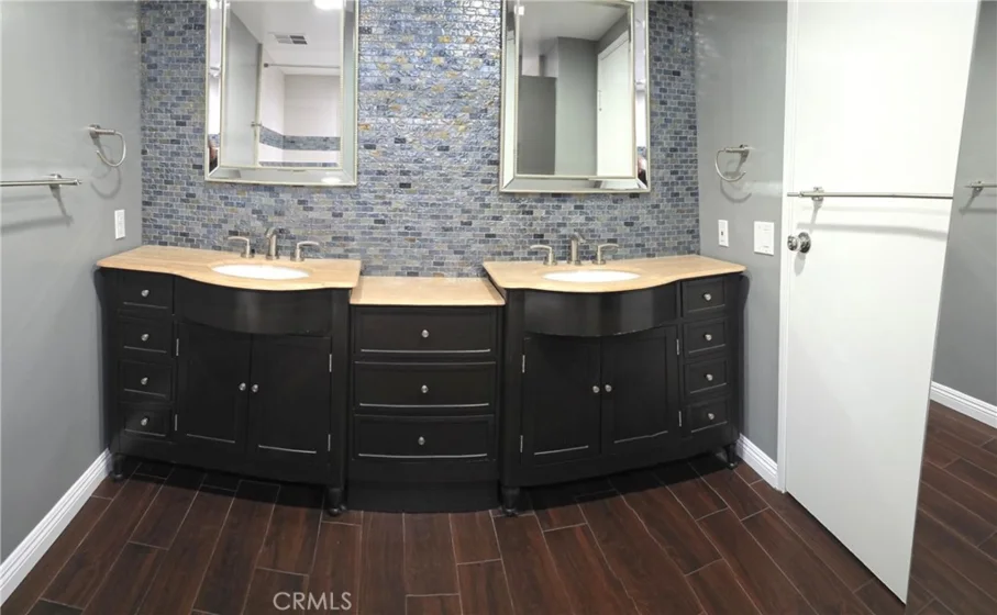 525 E Seaside Way #1509 photo 44