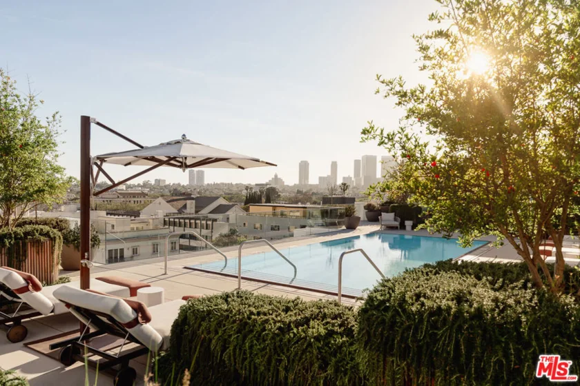 9200 Wilshire Boulevard #504E photo 8