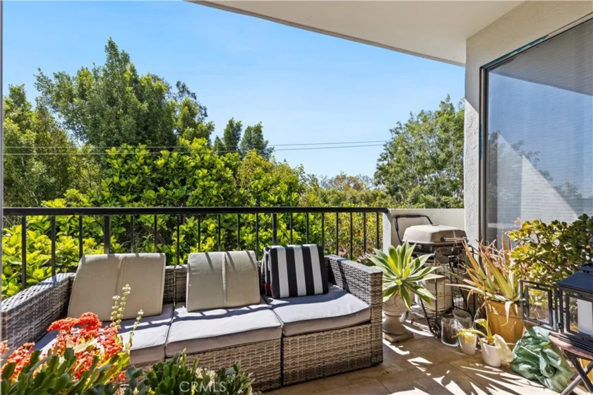 818 N Doheny #308 photo 14