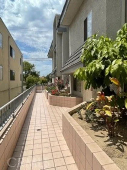 444 Myrtle Street #5 photo 1