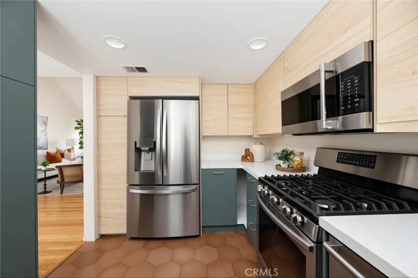 961 E California Boulevard #327 photo 17
