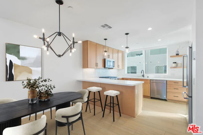 11220 Victory Boulevard #3 photo 2