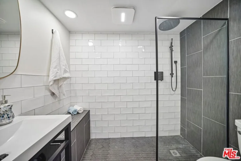 1010 Hammond Street #306 photo 15