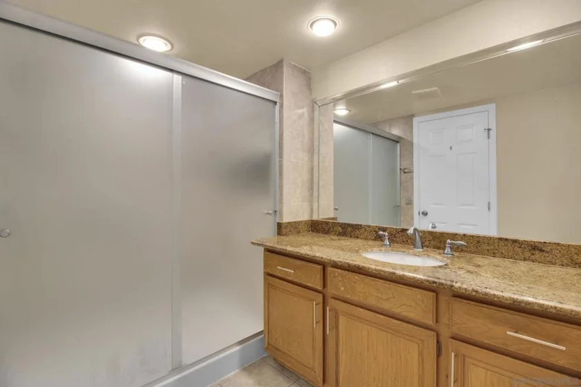 3787 Balboa #C photo 22