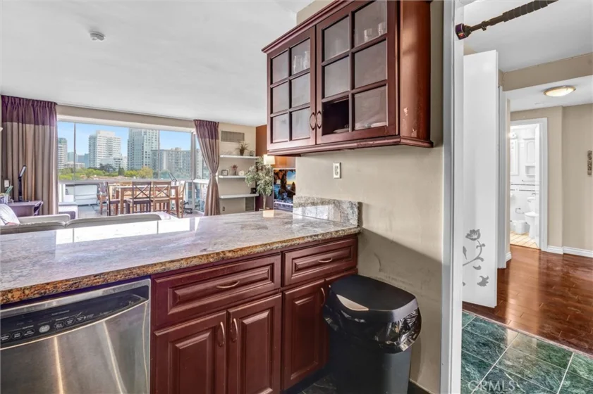 969 Hilgard Avenue #706 photo 7