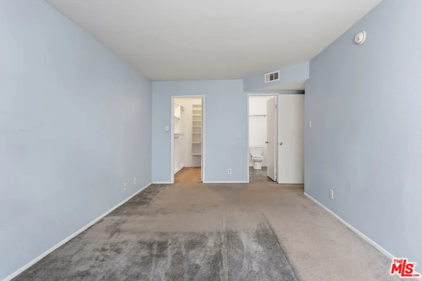 5700 Etiwanda Avenue #136 photo 8
