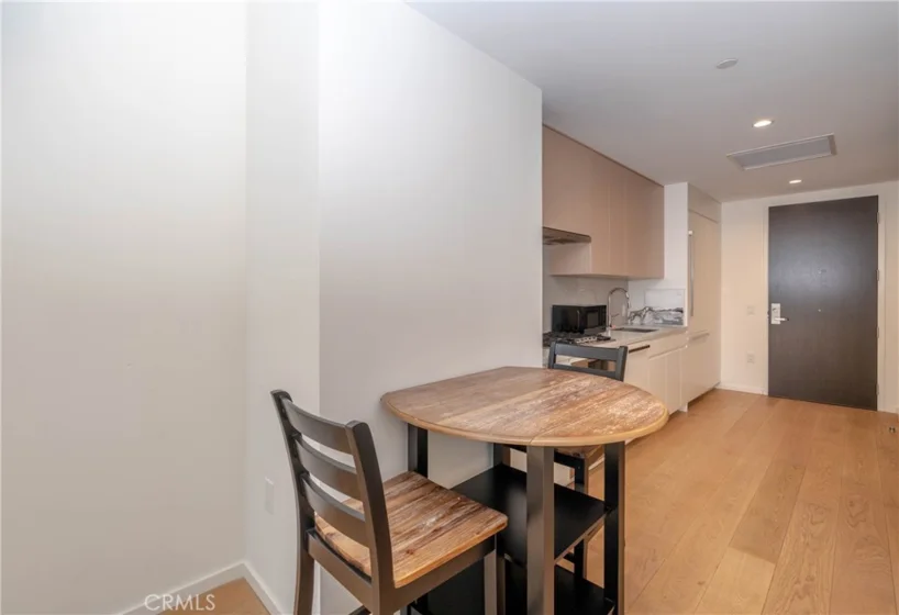 877 Francisco Street #819 photo 48