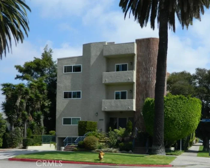 3992 East Boulevard #101 photo 1