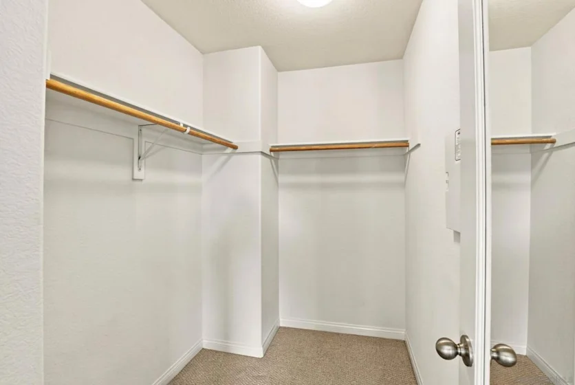 845 Harbor Cliff Way #305 photo 26
