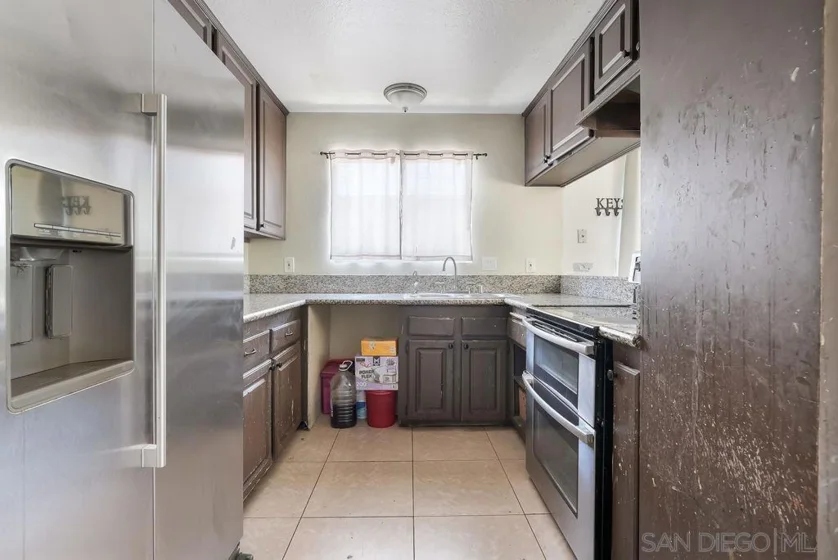 8166 Paradise Valley Court photo 40