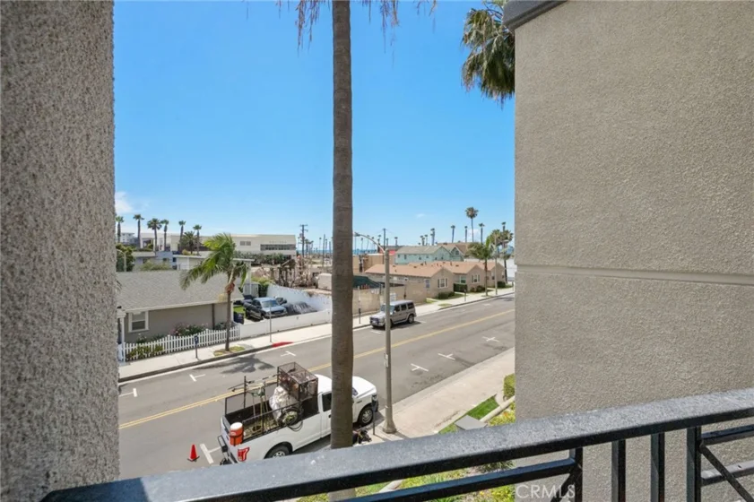 200 Pacific Coast #M-9 photo 24