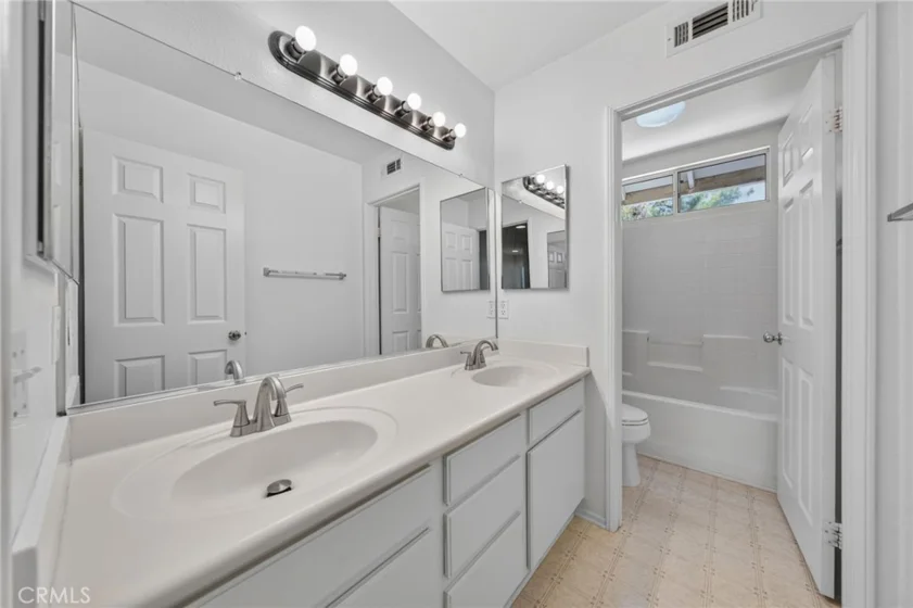 39977 Chalon Court photo 35