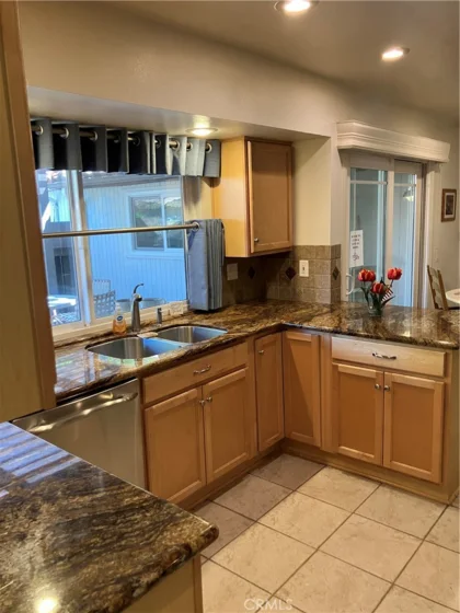 1413 Seven Hills photo 13