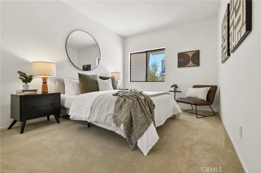 13331 Moorpark #223 photo 30