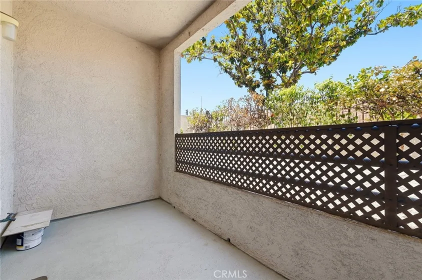 300 N N El Molino Avenue #107 photo 28