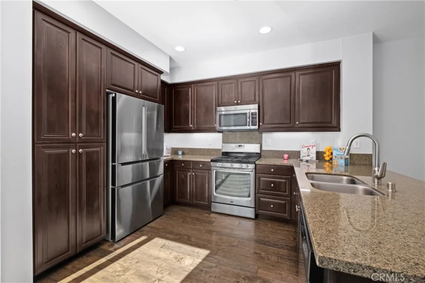 1438 Georgia photo 13