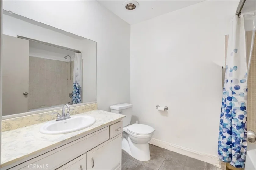 1310 N Placentia photo 22