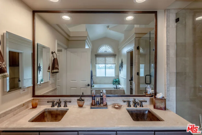 6483 Zuma View Place #106 photo 22