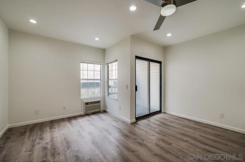 3950 Cleveland #106 photo 22