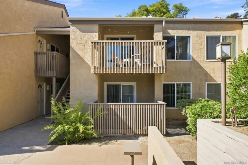8581 Villa La Jolla #J photo 7